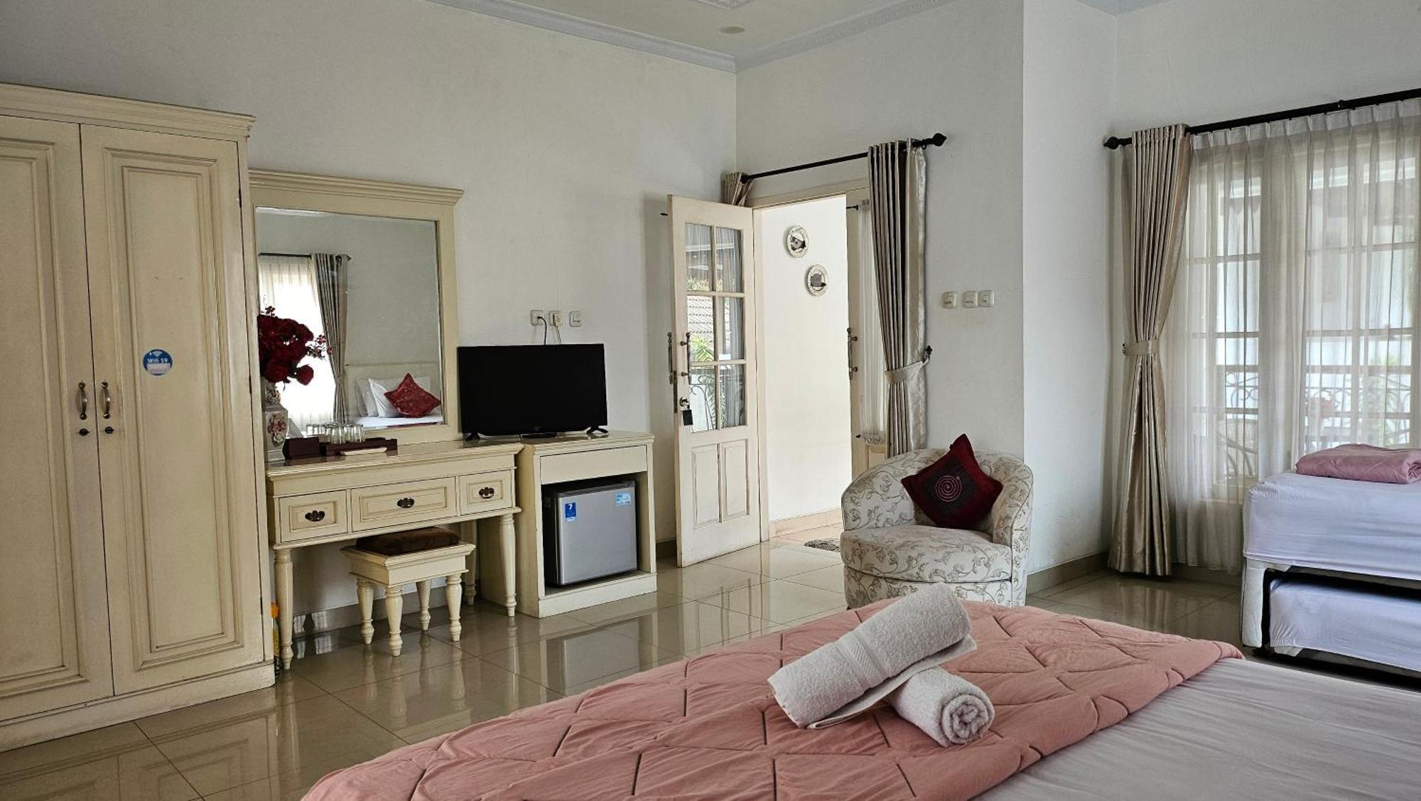 Hotel Surokarsan 9 House Yogyakarta Pokoj fotografie